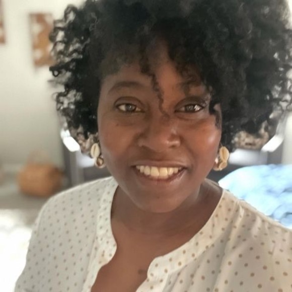 Meet your Posher, Lachelle - Picture 1 of 1